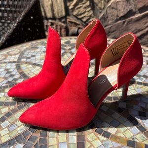 Unique red Christian Siriano Heels-NWT!